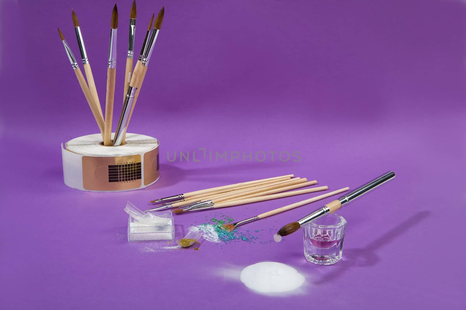 Cosmetic brushes
