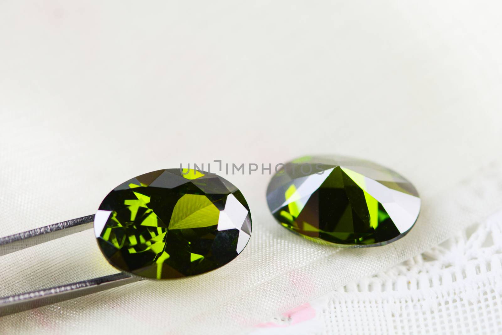Cubic zirconia gemstones, oval shape, various color gemstones by yuiyuize