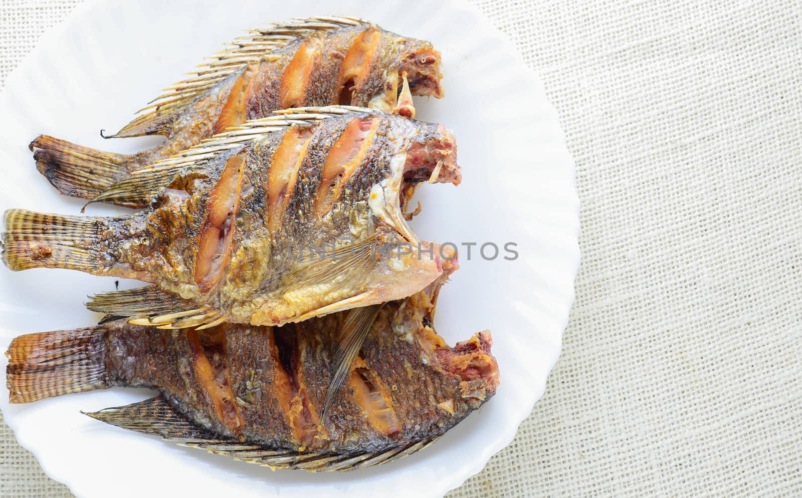 Deep Fried Tilapia Fish with Fish Sauce and Pepper by yuiyuize