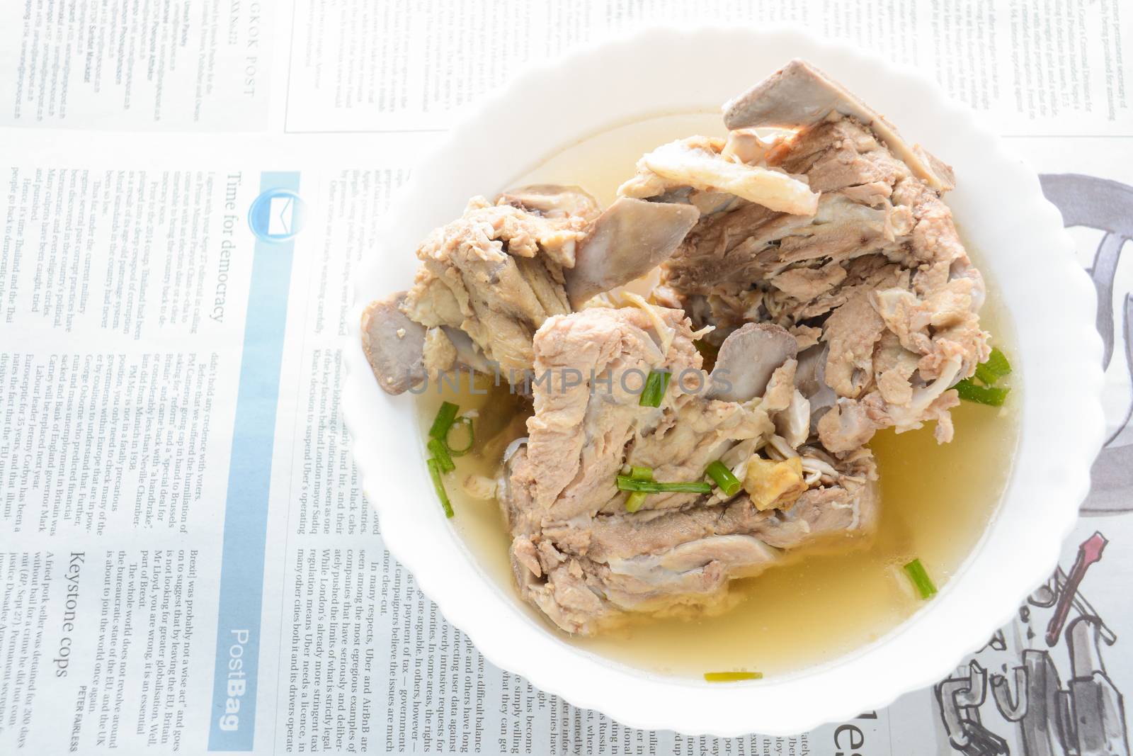 Slow Cooker Pork Bone Broth, it's simmered for many hours to ext by yuiyuize