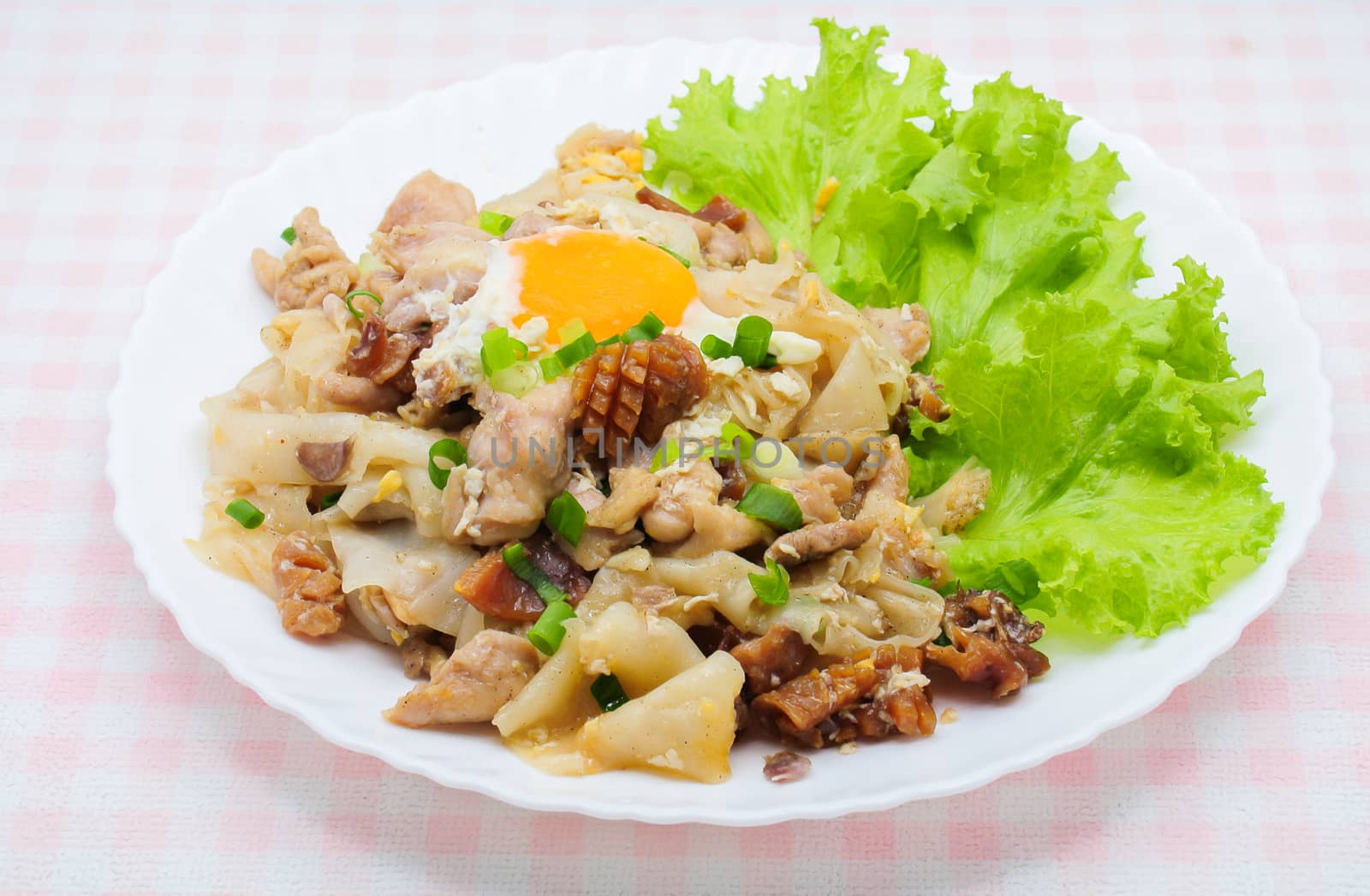 Stir-fried Fresh Rice-flour Noodles With Chicken And Egg, This e by yuiyuize