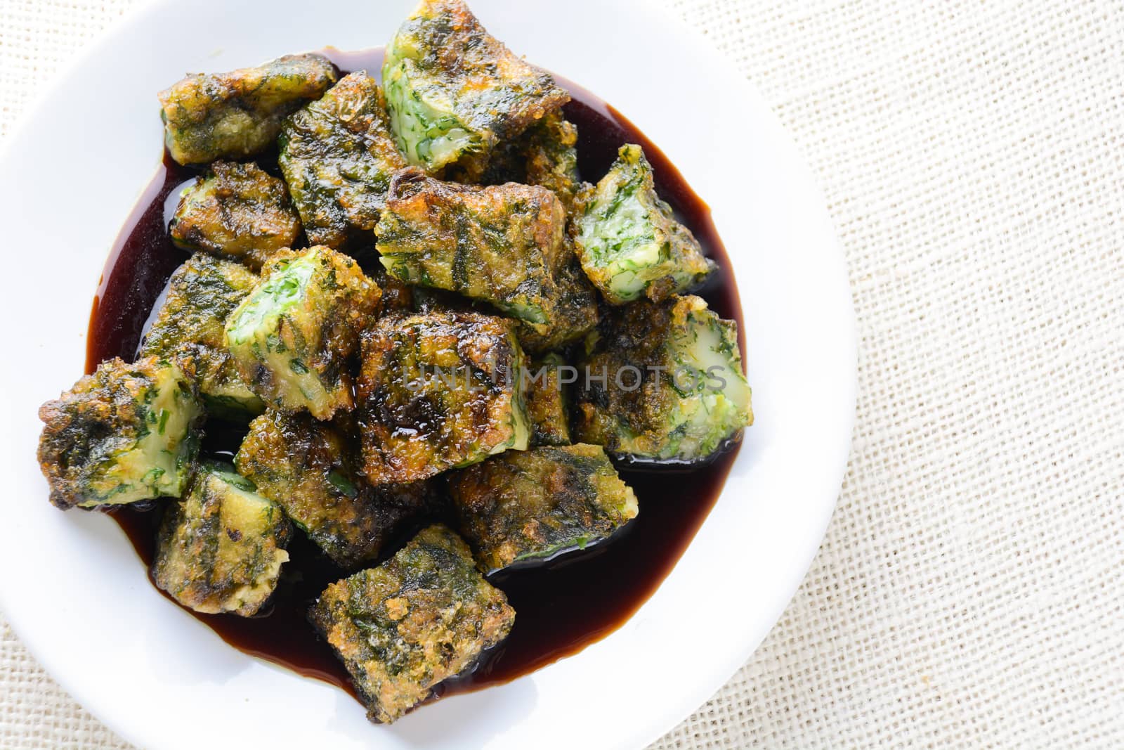 Deep fried Chinese Chive Dumplings (Kanom Gui Chai or Ku Chai Ku by yuiyuize