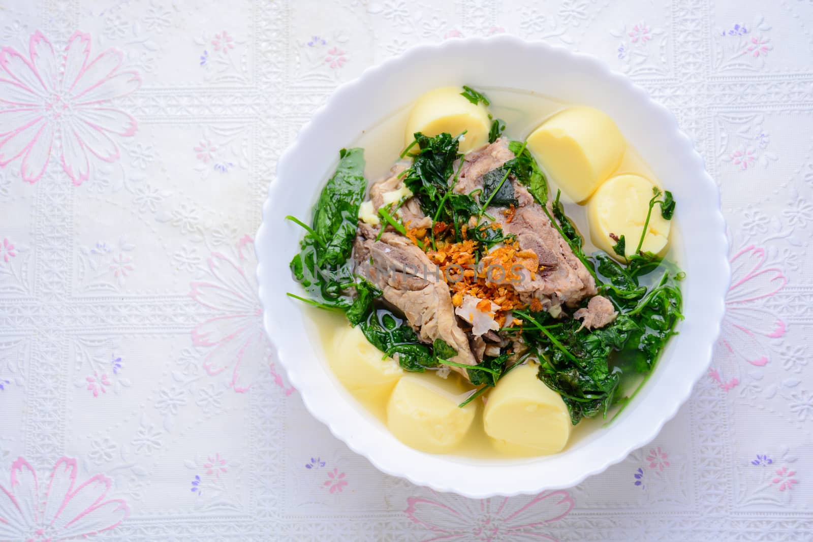 Ivy gourd soup with Soft white bean curd and pork bone by yuiyuize