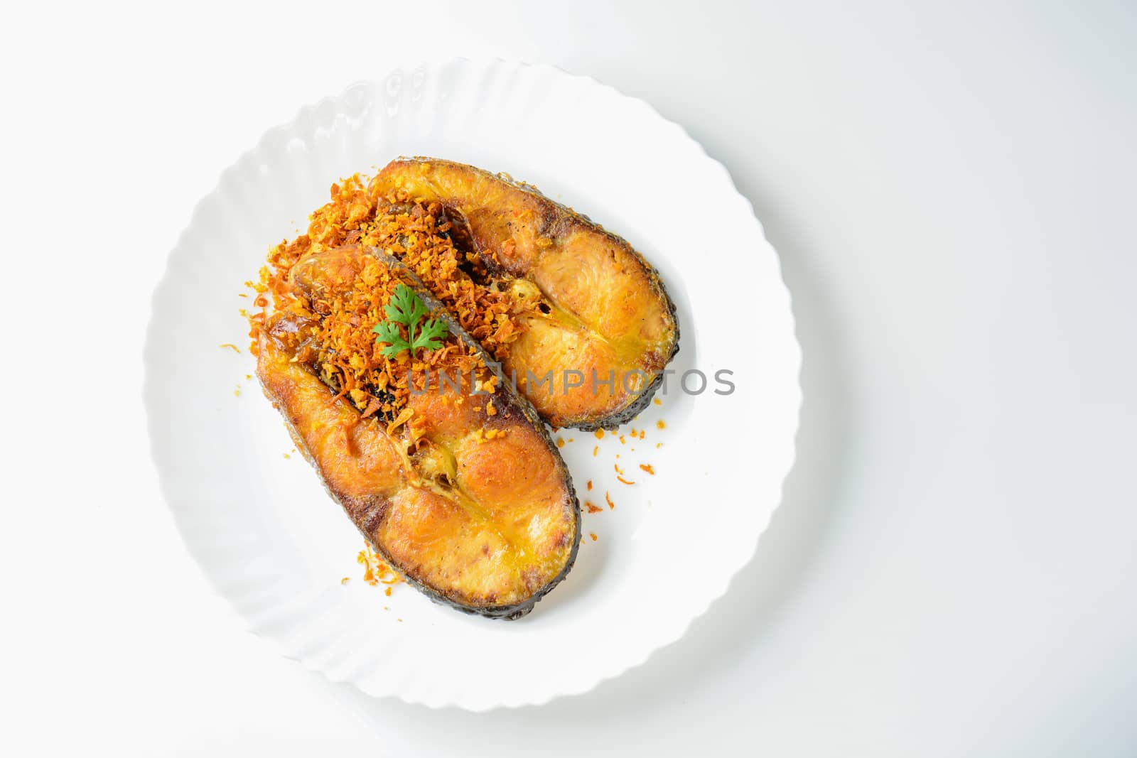 Deep Fried Pangasius fish with Black Pepper Garlic and fish sour by yuiyuize