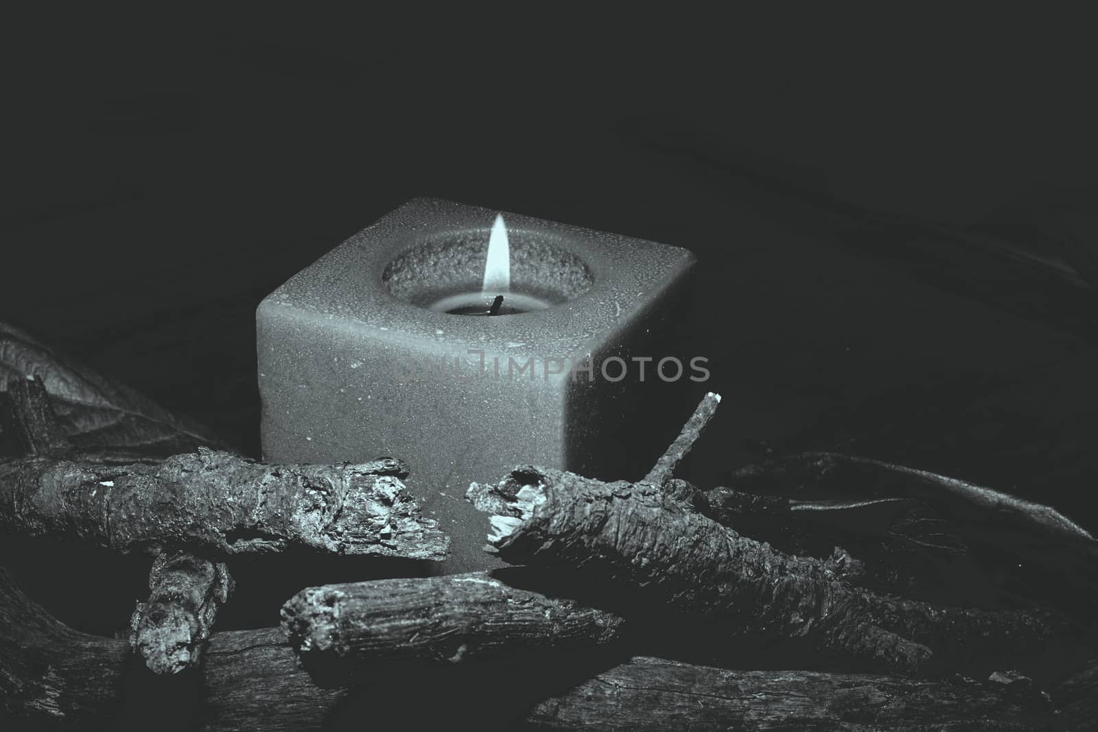 candle black and white by osvaldo_medina