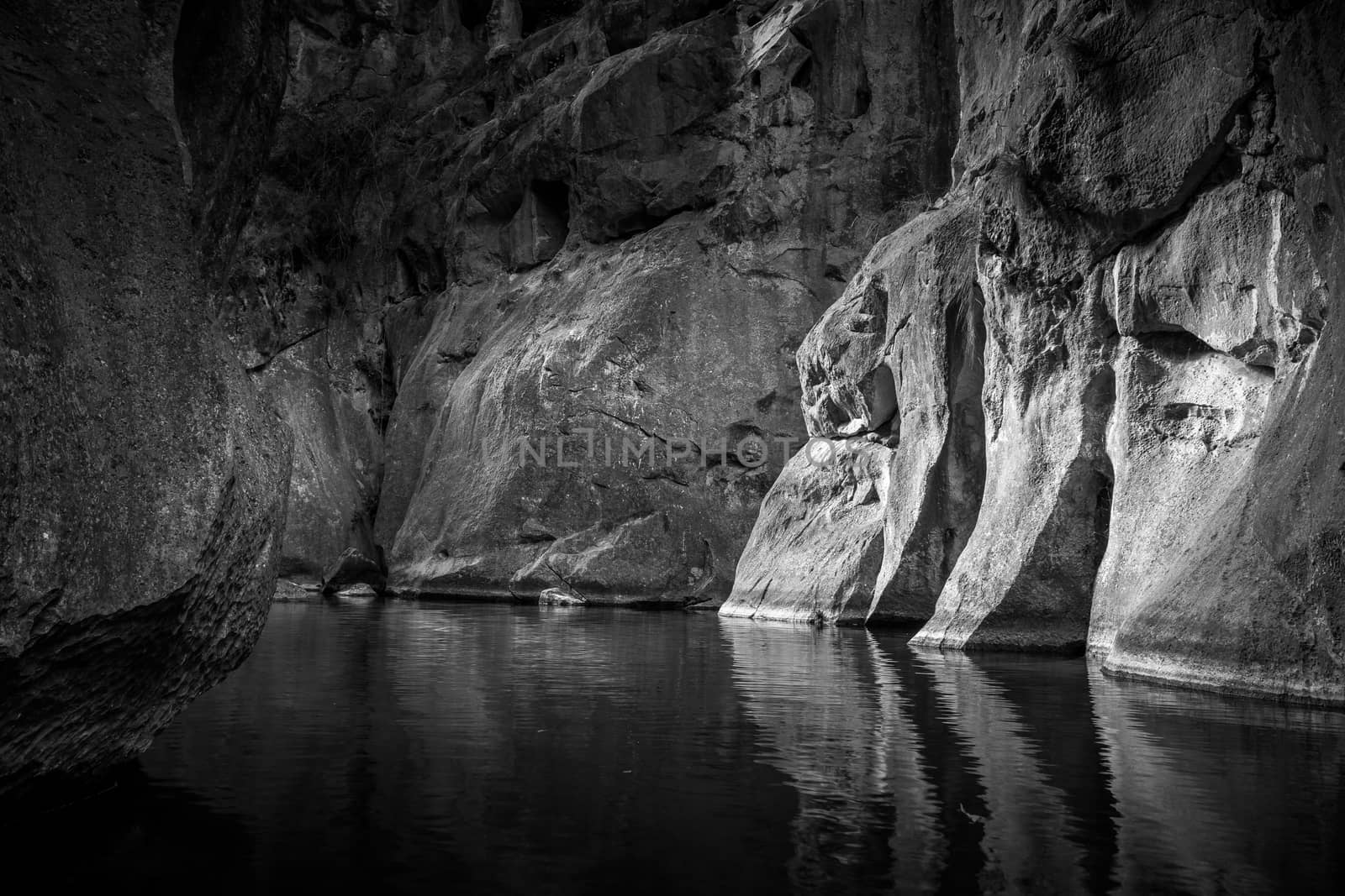 Part of the canyon at Wombeyan with late afternoon light hiting part of its rockface