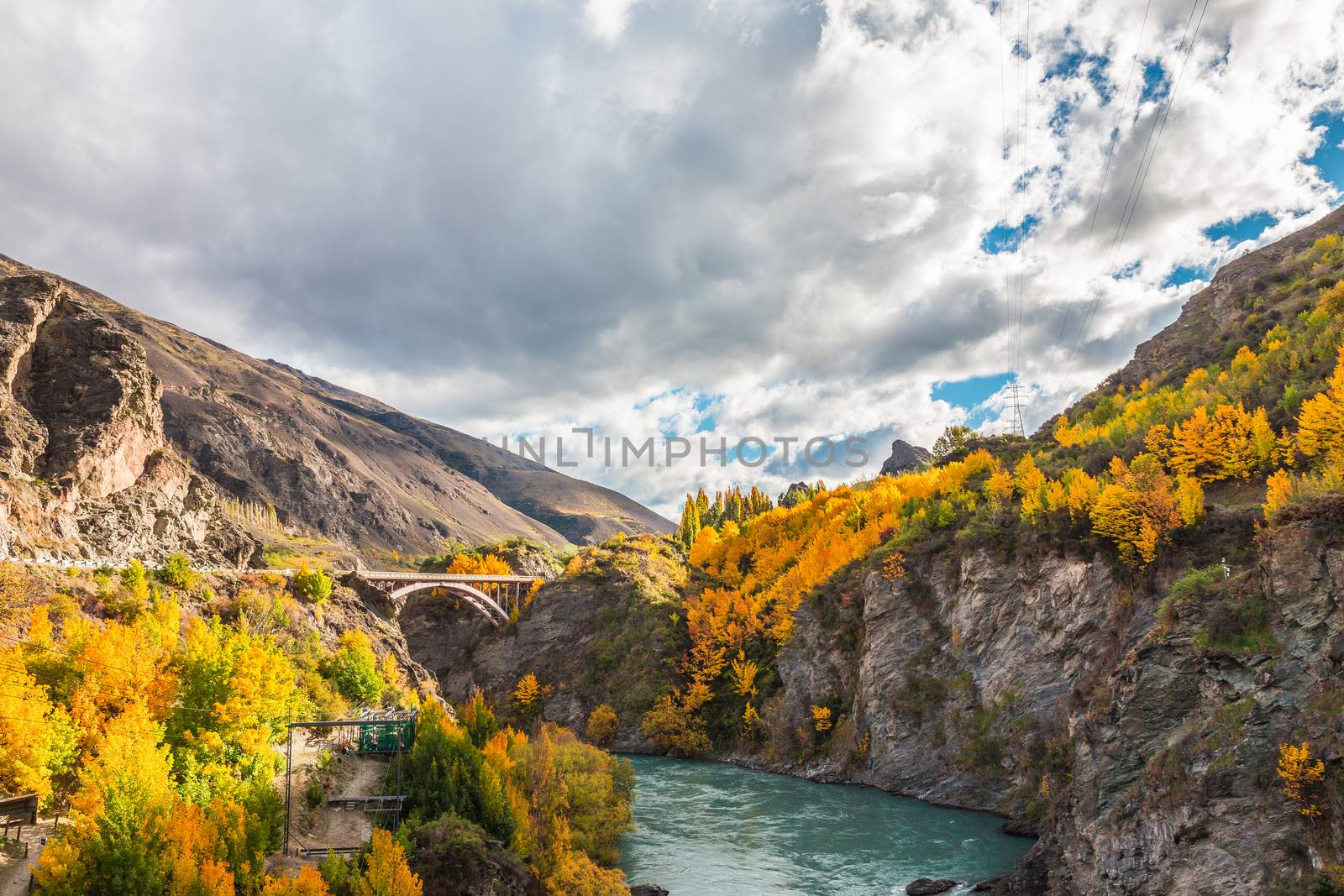 Arch bridge over Kawarau river near Queenstown, New Zealand by cozyta