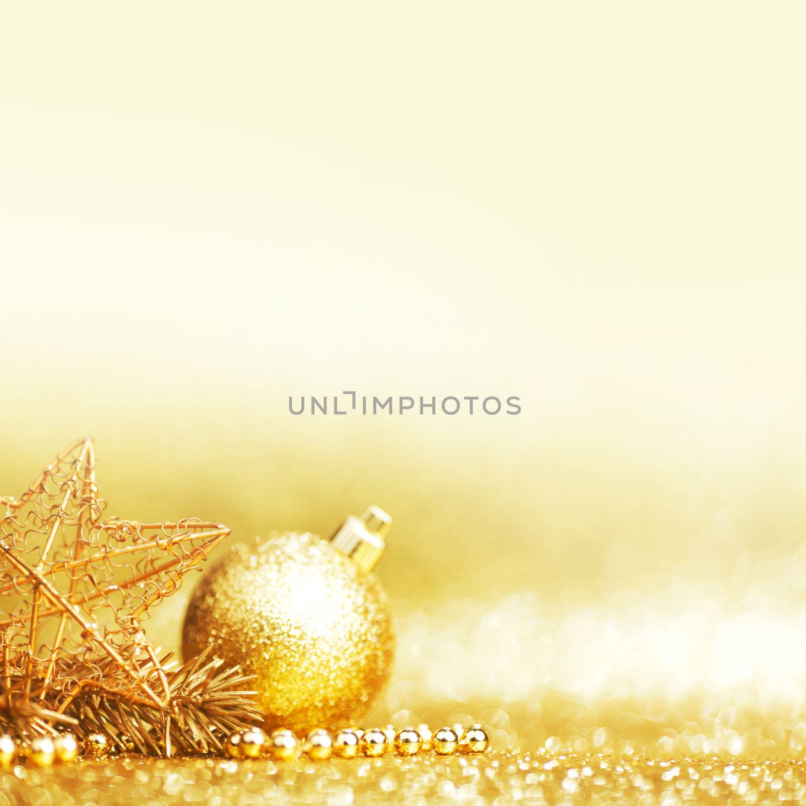 Golden christmas decor by Yellowj