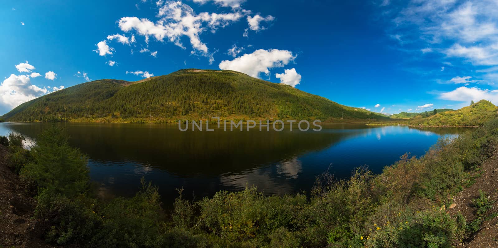 Lake in the Altai Mountains by rusak