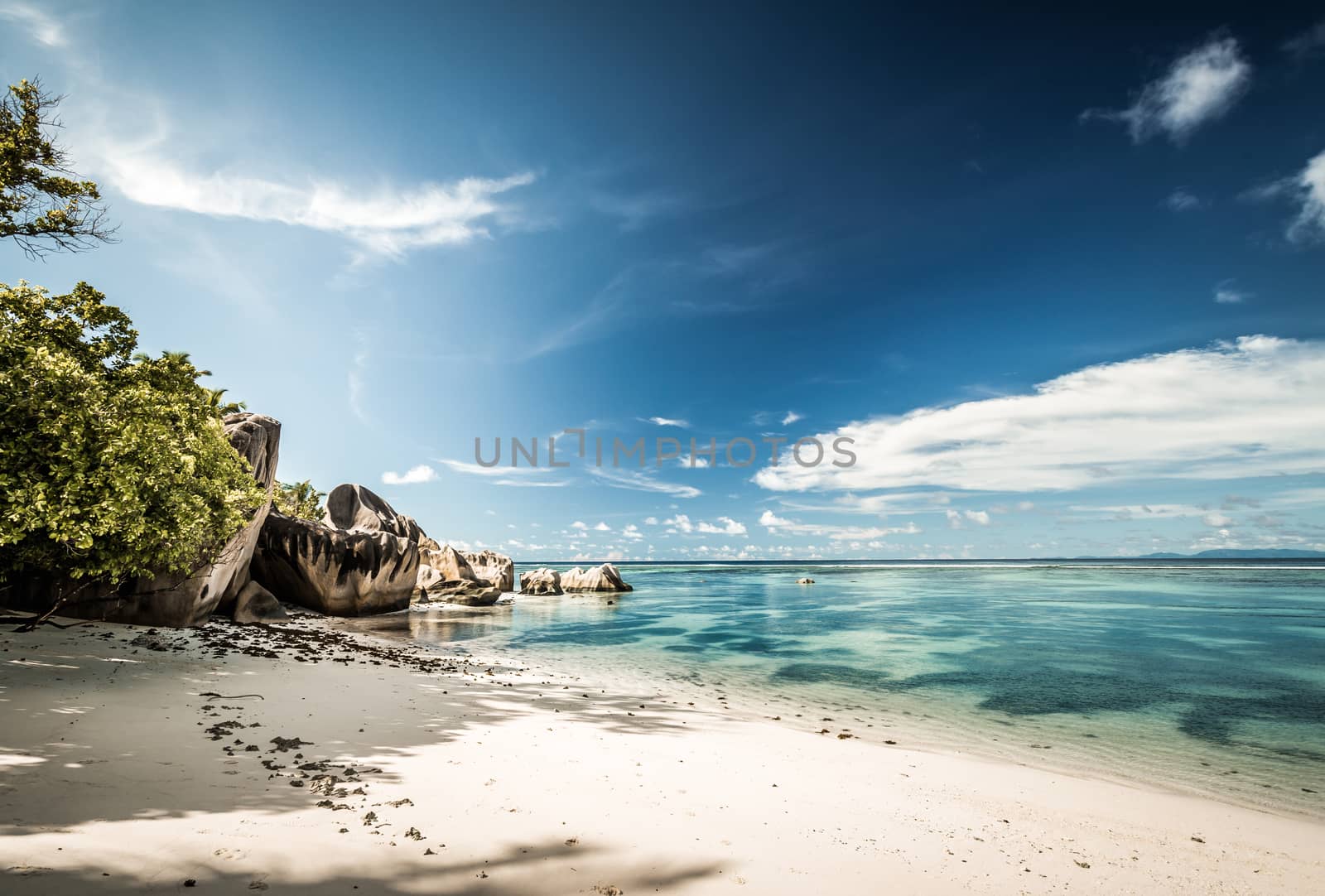 Praslin beach Seychelles by Iko