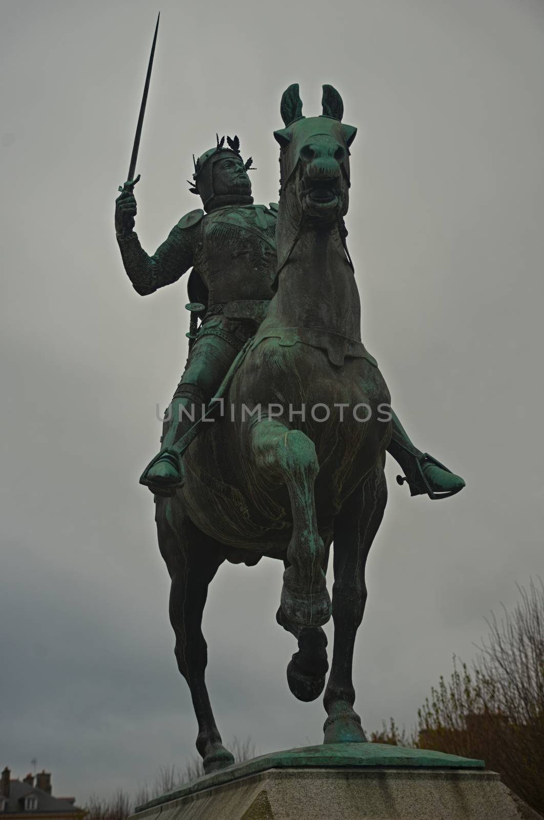 Horse rider on pedestal with sword