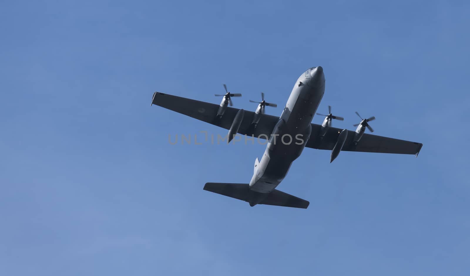 Ede,20-sep-2019:the hercules plane is approaching the heathland for dropping the paratroopers on the occasion of operation airborn, commemoration of market garden