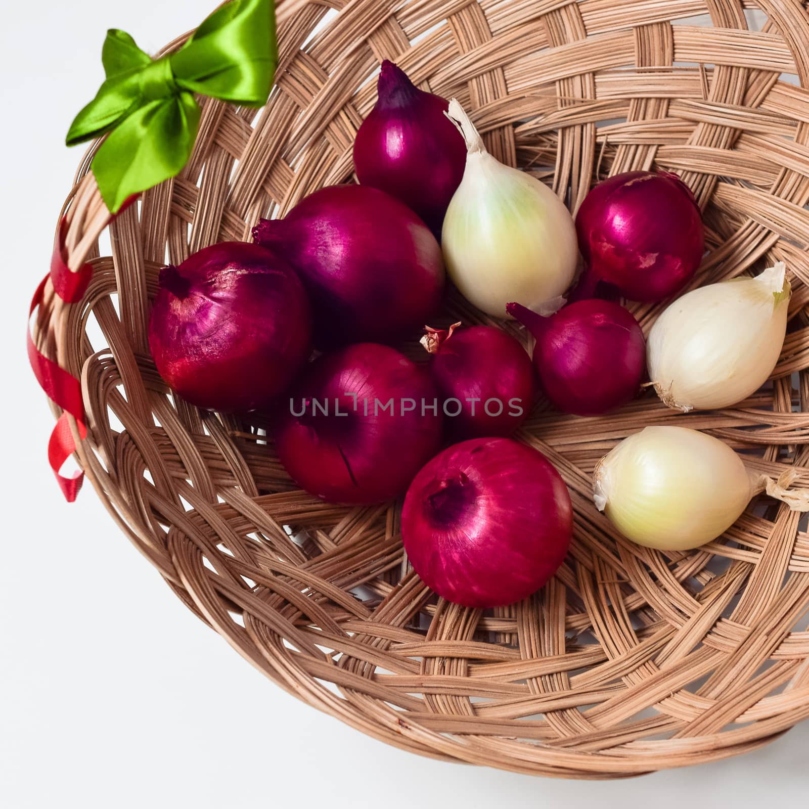 red onion and white onion wicker basket