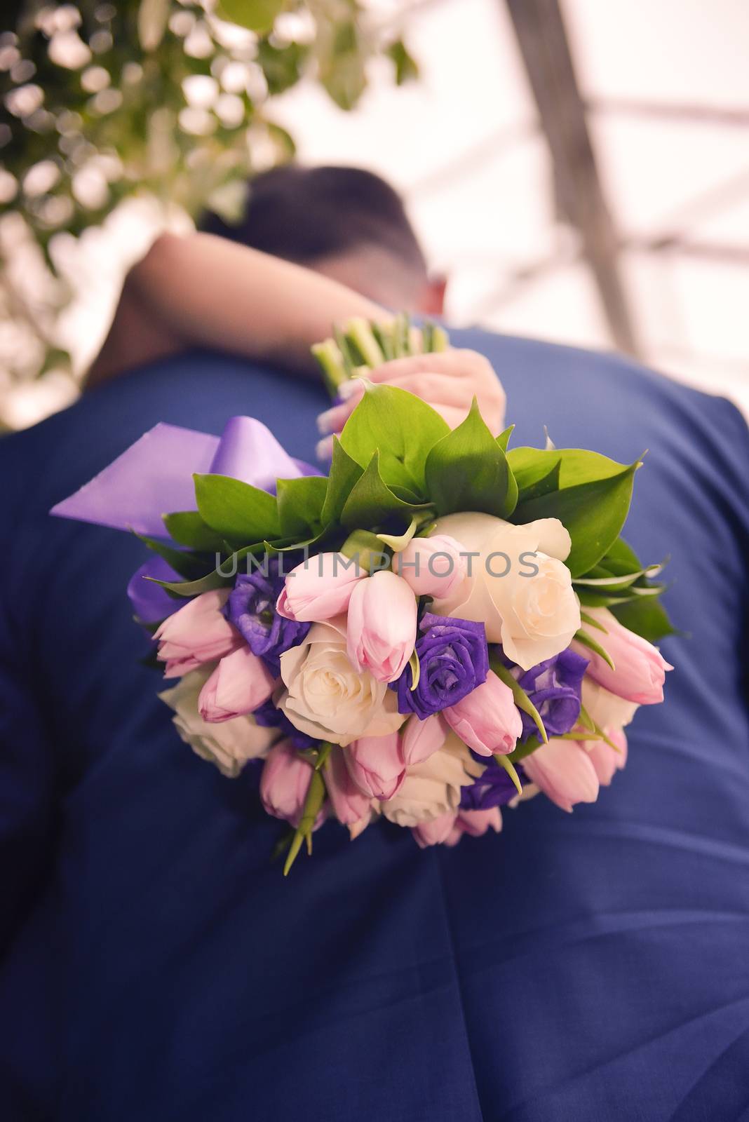 nice wedding bouquet in bride's hand by marynkin