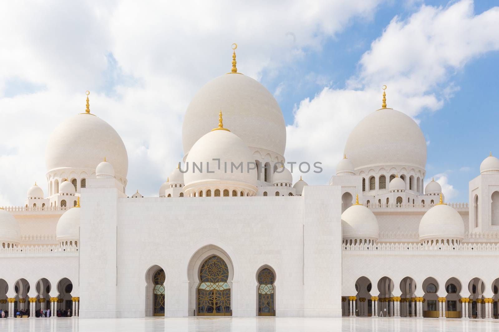 Sheikh Zayed Grand Mosque in Abu Dhabi, the capital city of United Arab Emirates.