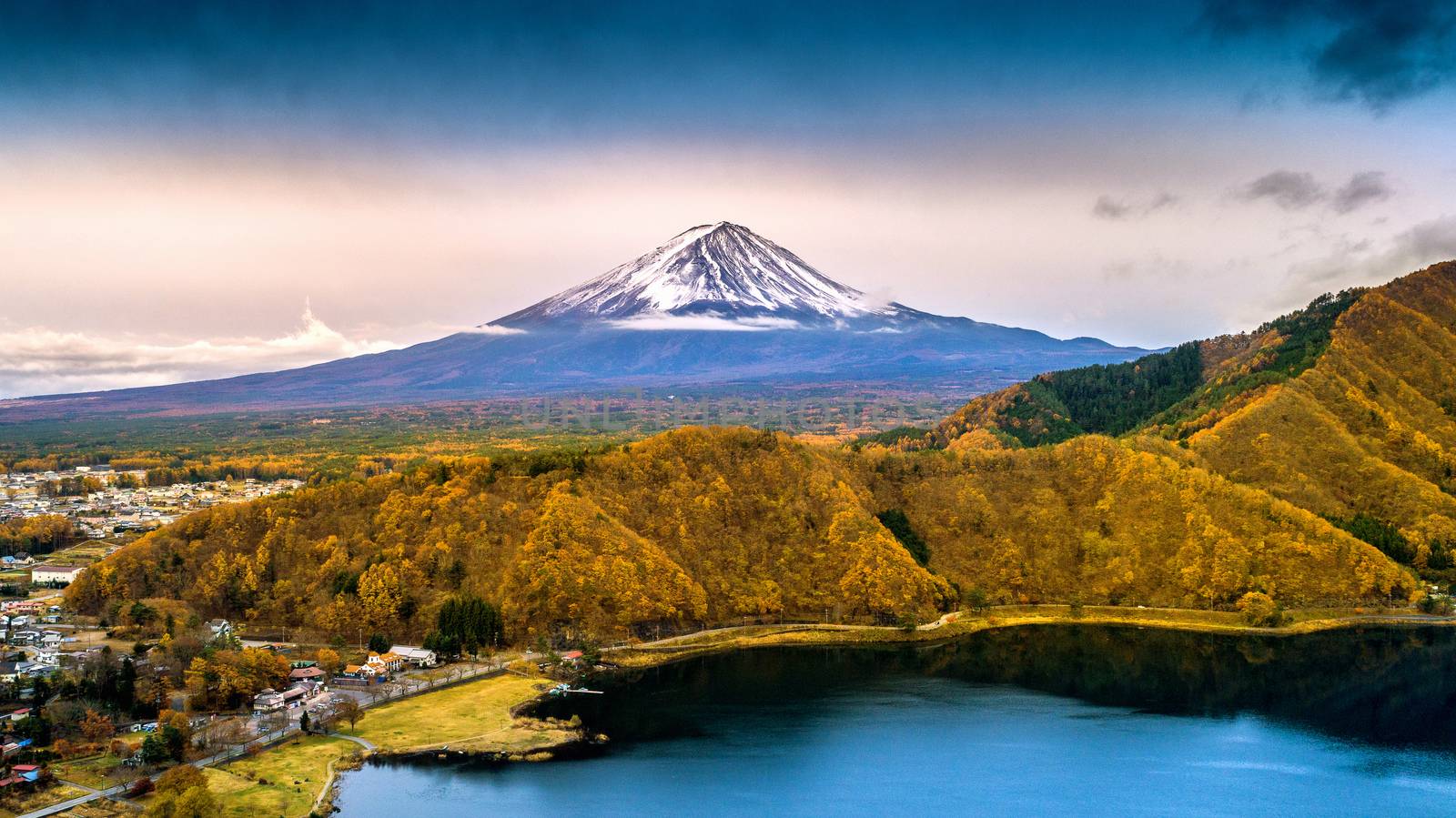 Fuji mountain and Kawaguchiko lake, Autumn seasons Fuji mountain at yamanachi in Japan. by gutarphotoghaphy