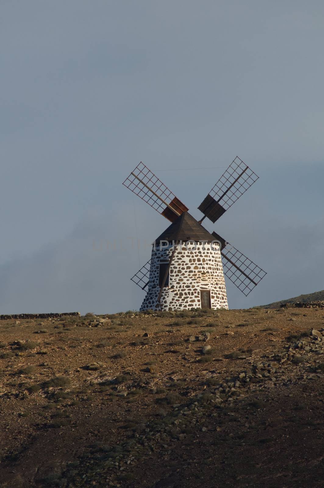 Windmill. by VictorSuarez