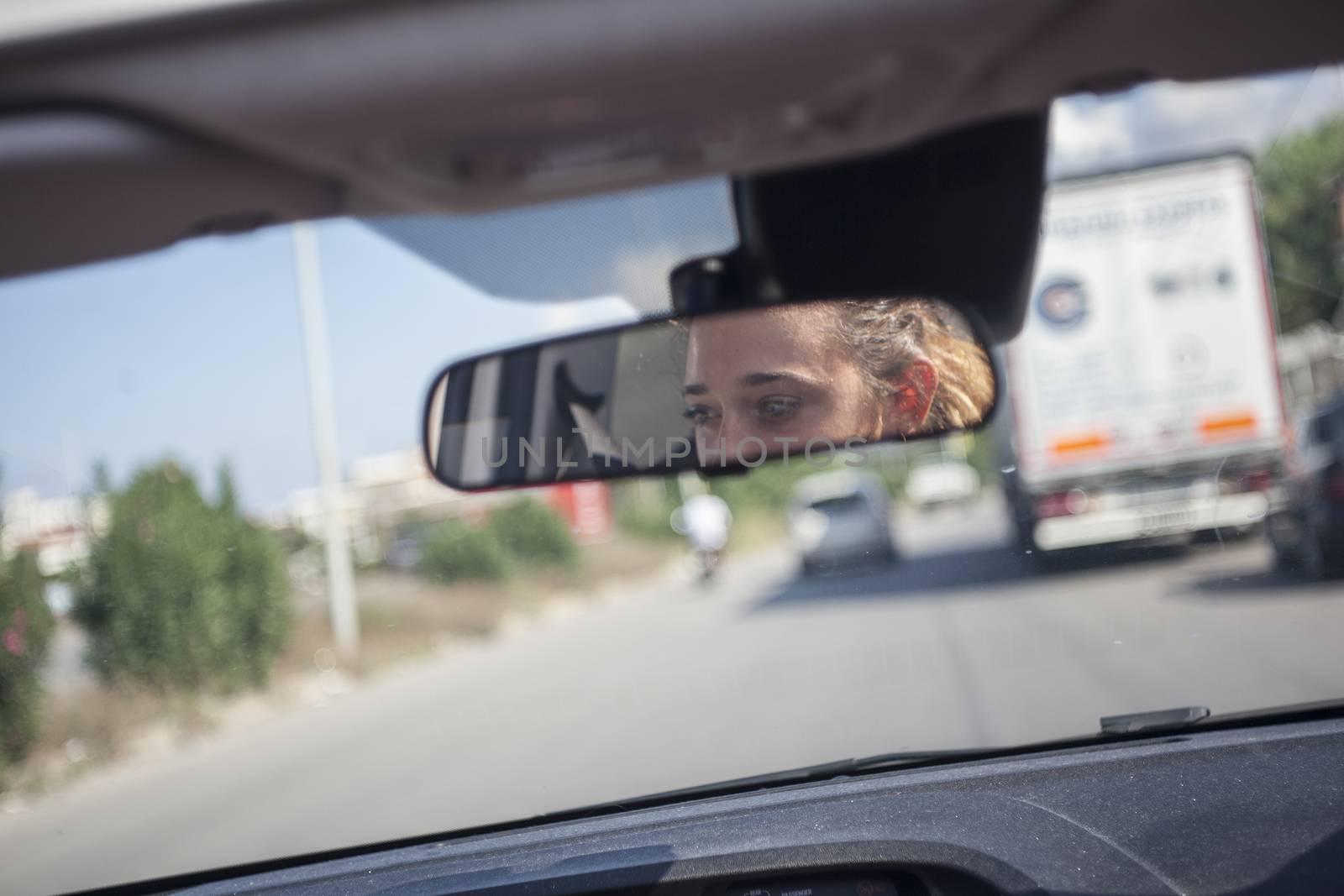 Car's rearview mirror by pippocarlot