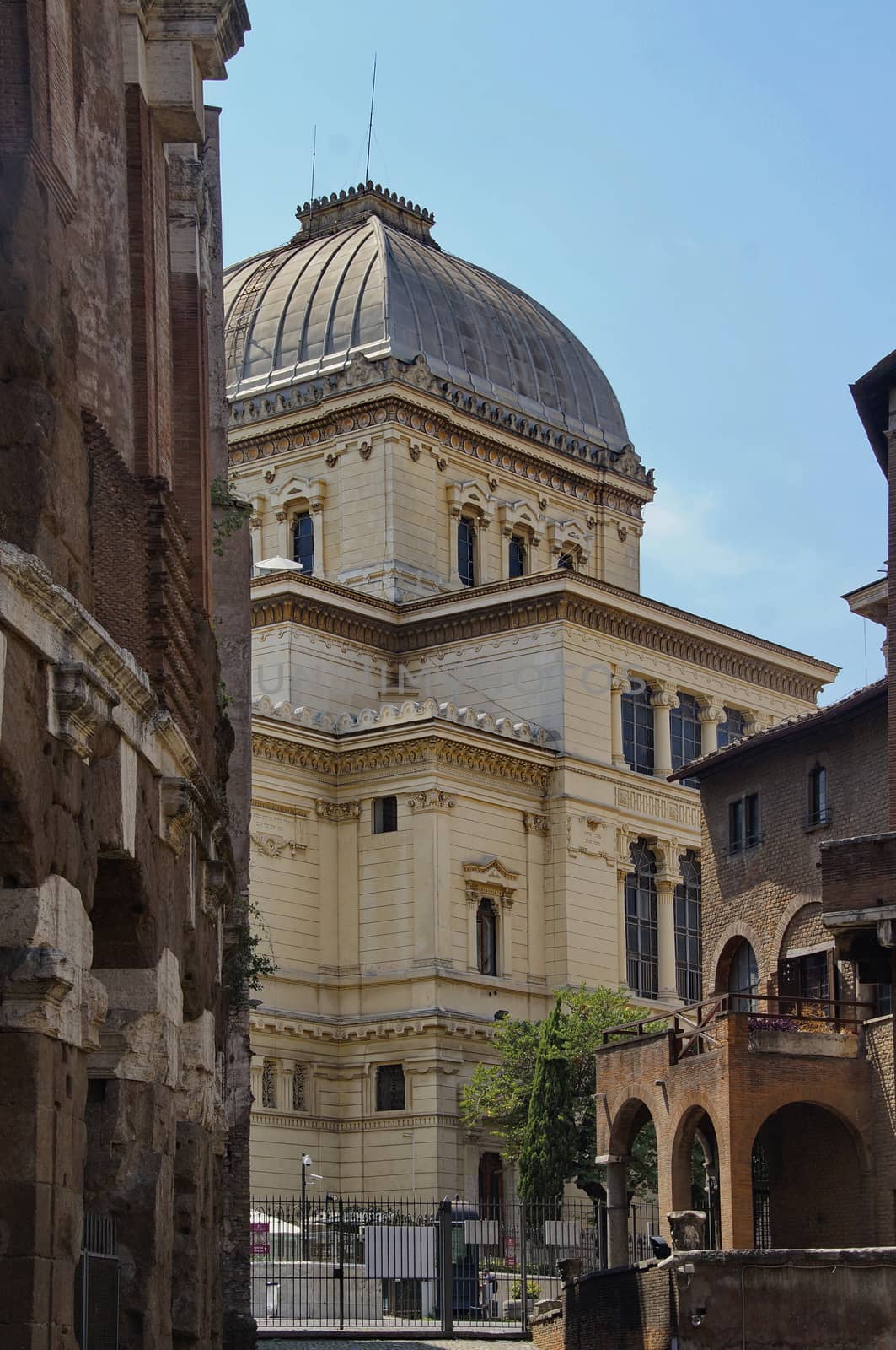 Photo of Tempio Maggiore di Roma, view from Casina of Vallati, Rome, Italy