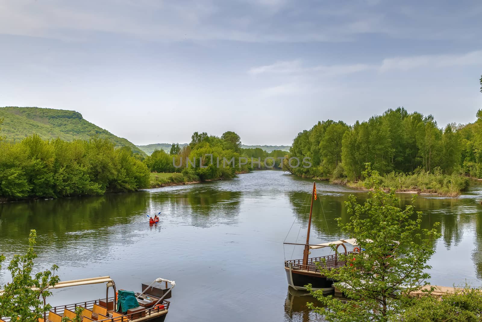 Dordogne river, France by borisb17