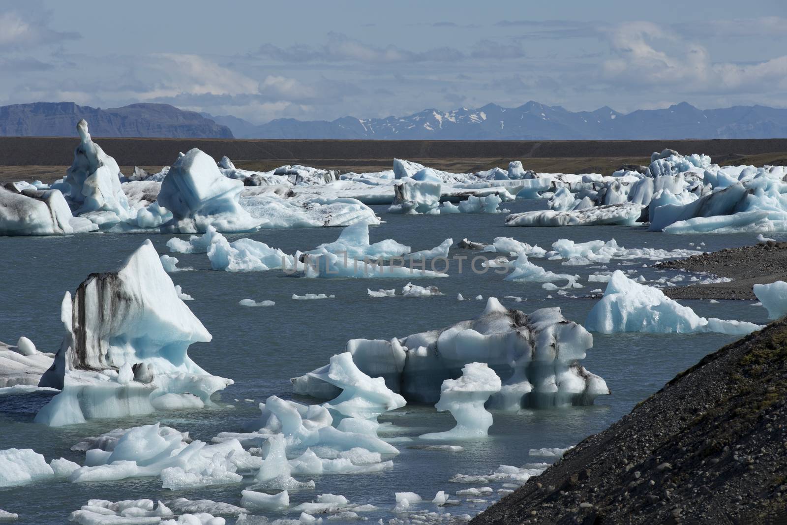 Iceberg Lagoon Jokulsarlon Iceland Filled With Glacial Icebergs
