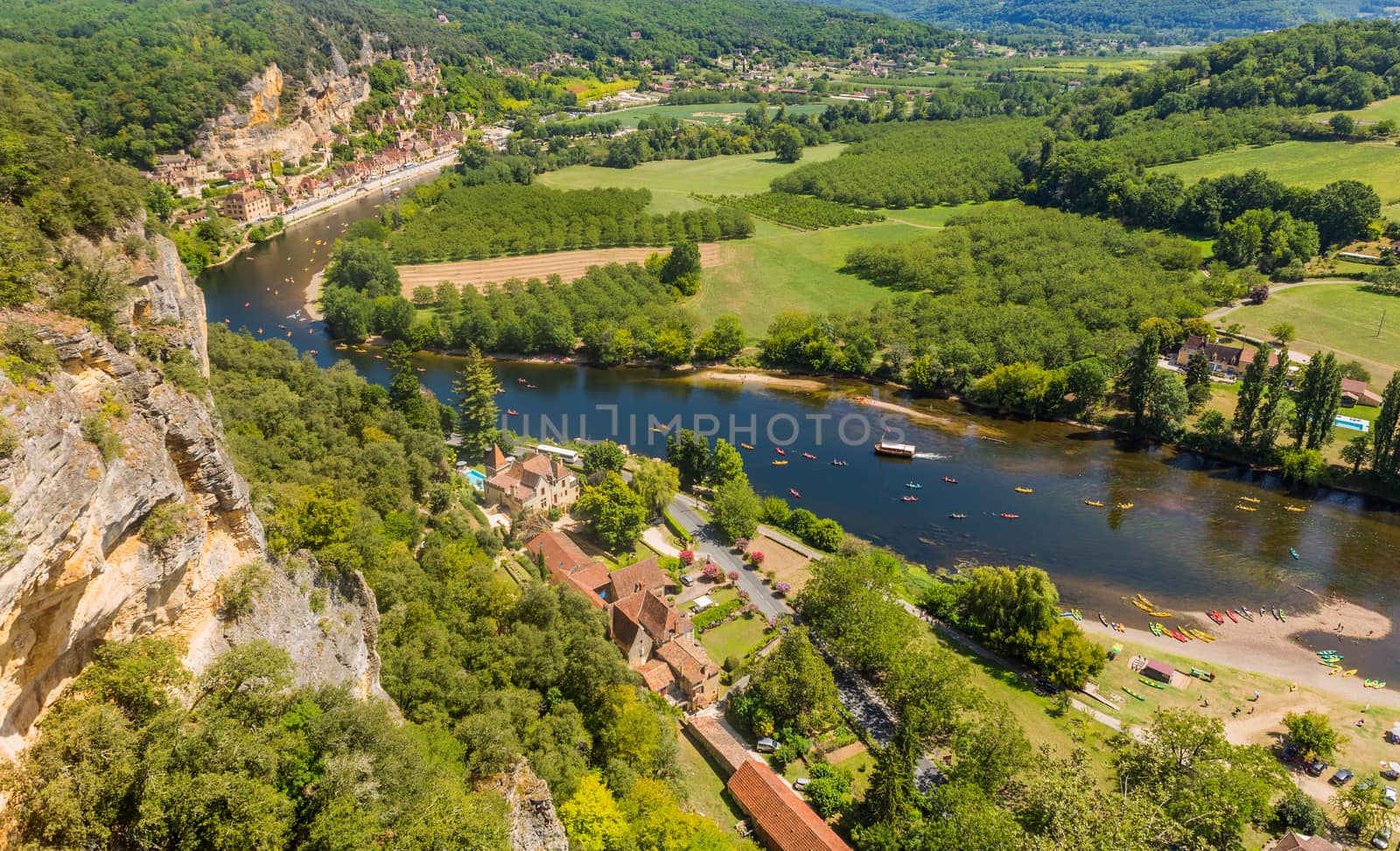 La Roque-Gageac, Dordogne by zittto