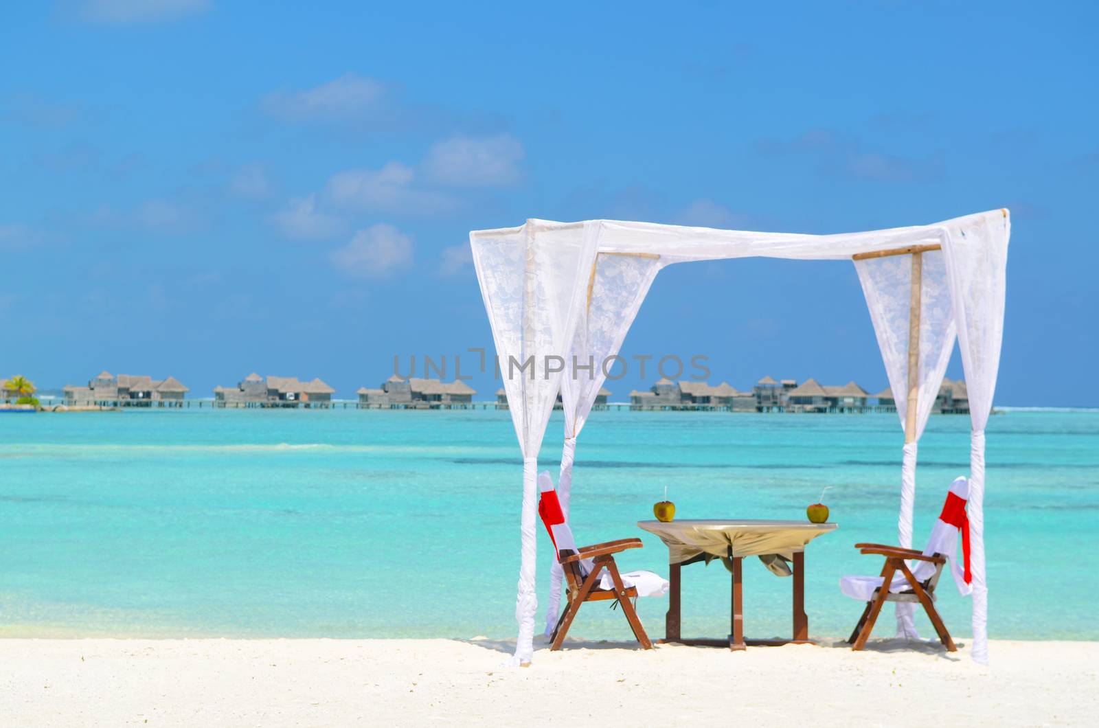  romantic luxury lunch setting at tropical beach in Maldives