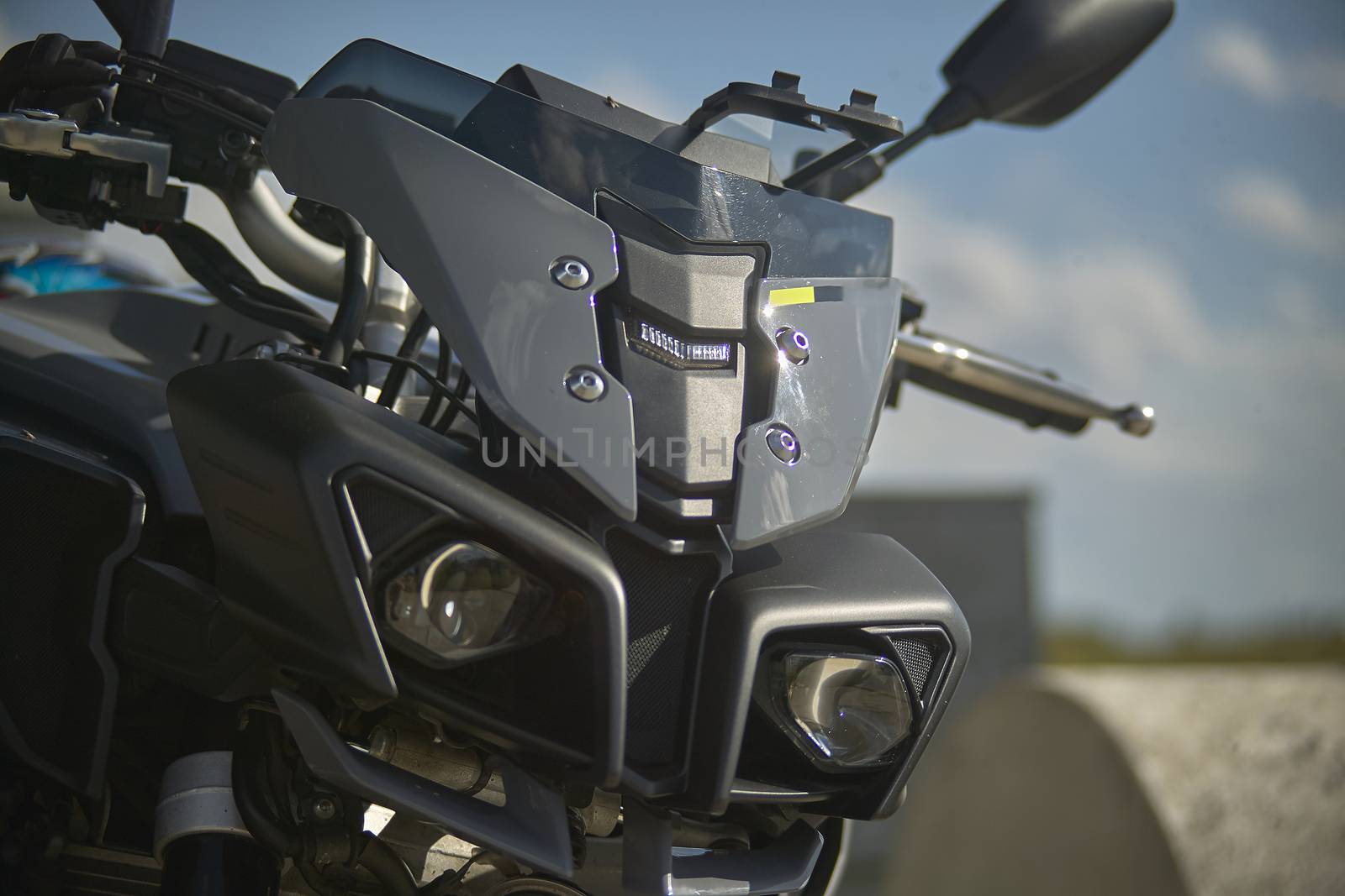 The lens of a modern motorcycle, the solution for greater safety by pippocarlot