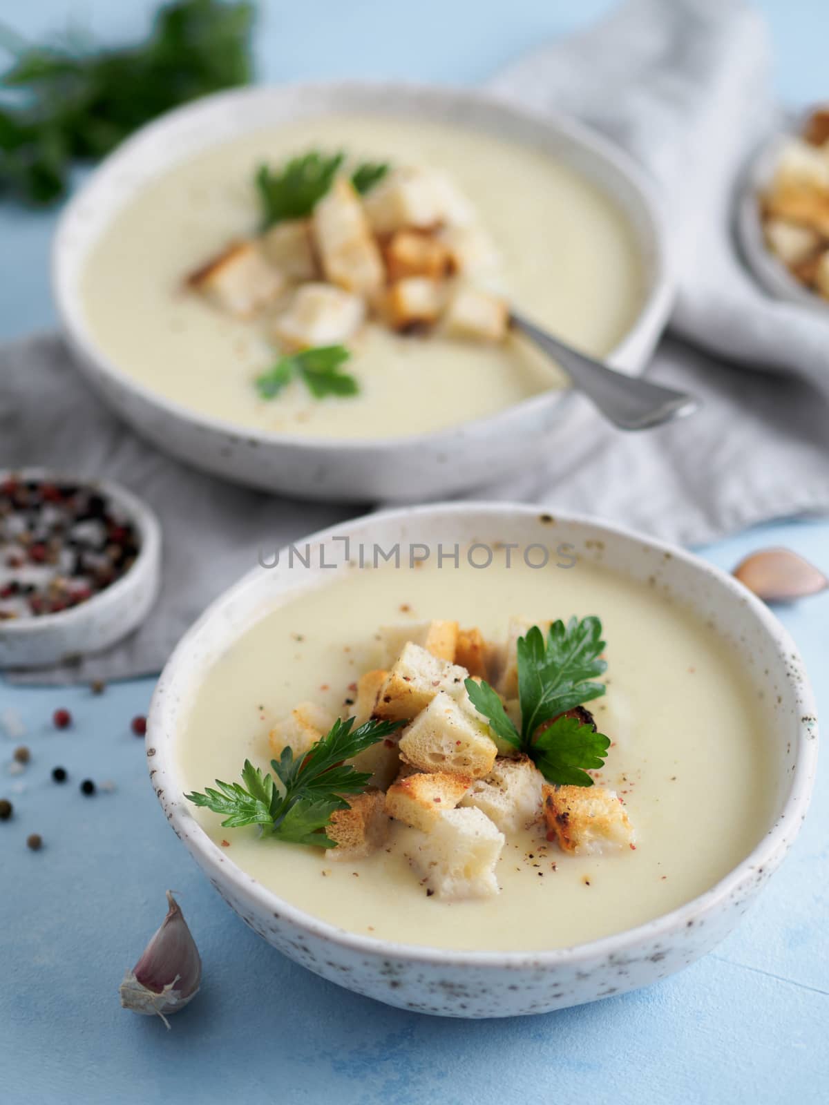 cauliflower soup puree vertical by fascinadora