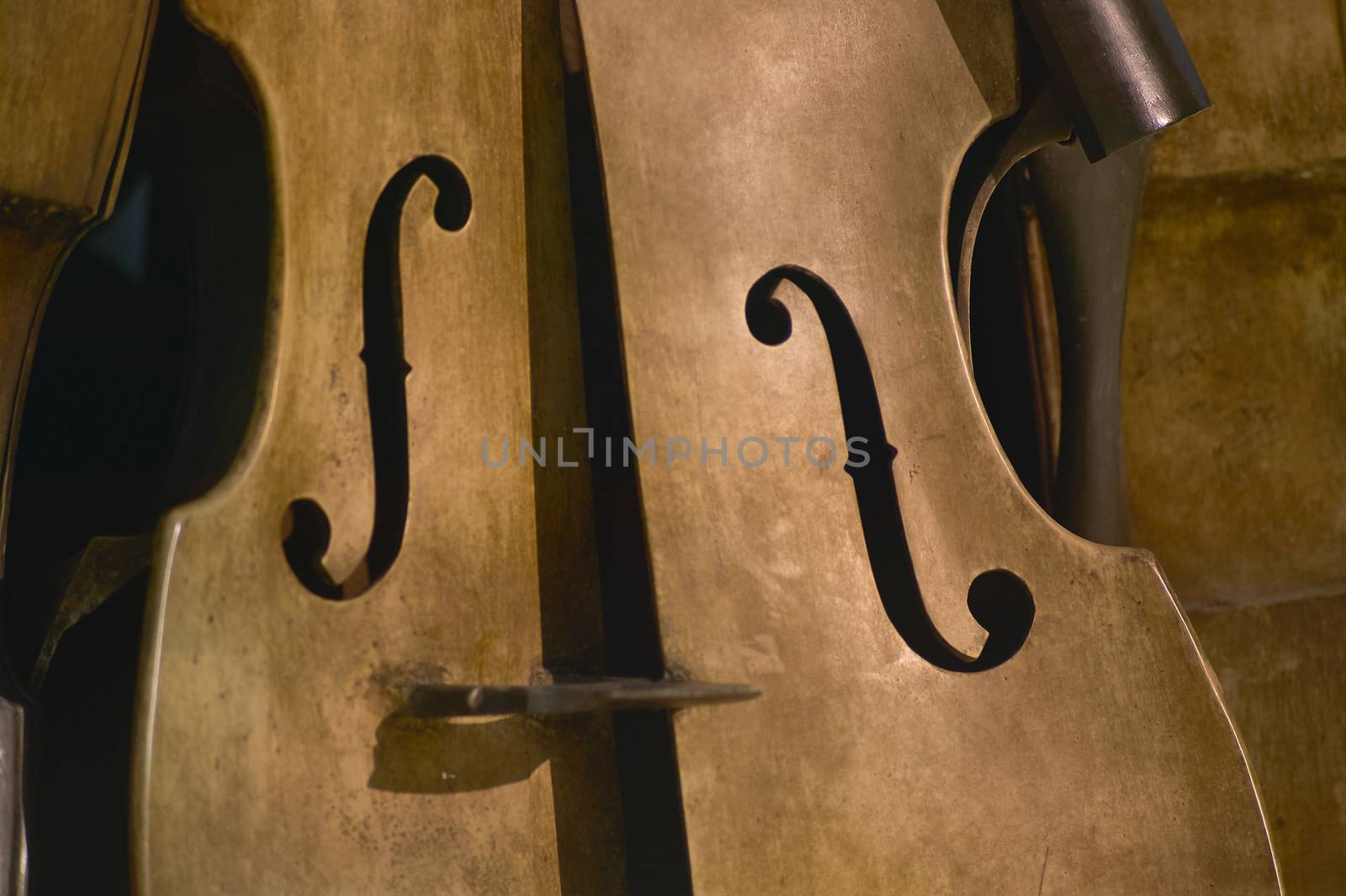 Macro detail of a vintage violin, a musical instrument of great tradition