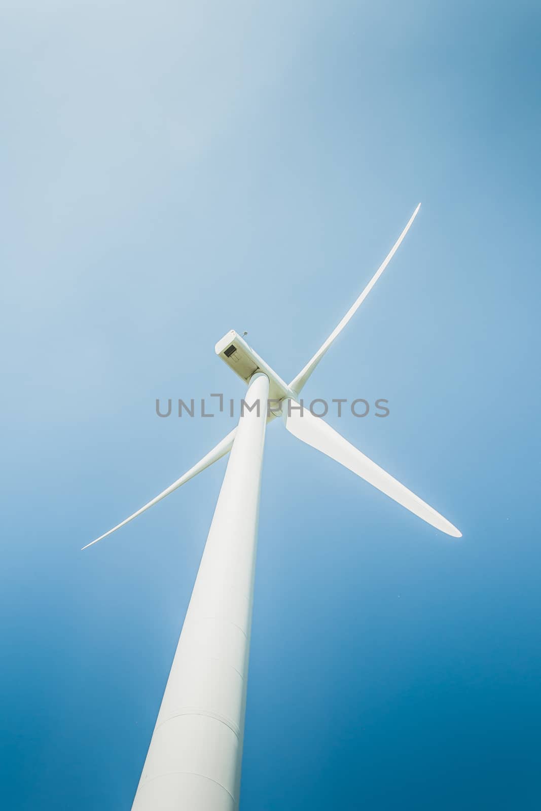 wind turbine a renewable energy source that respects the environment