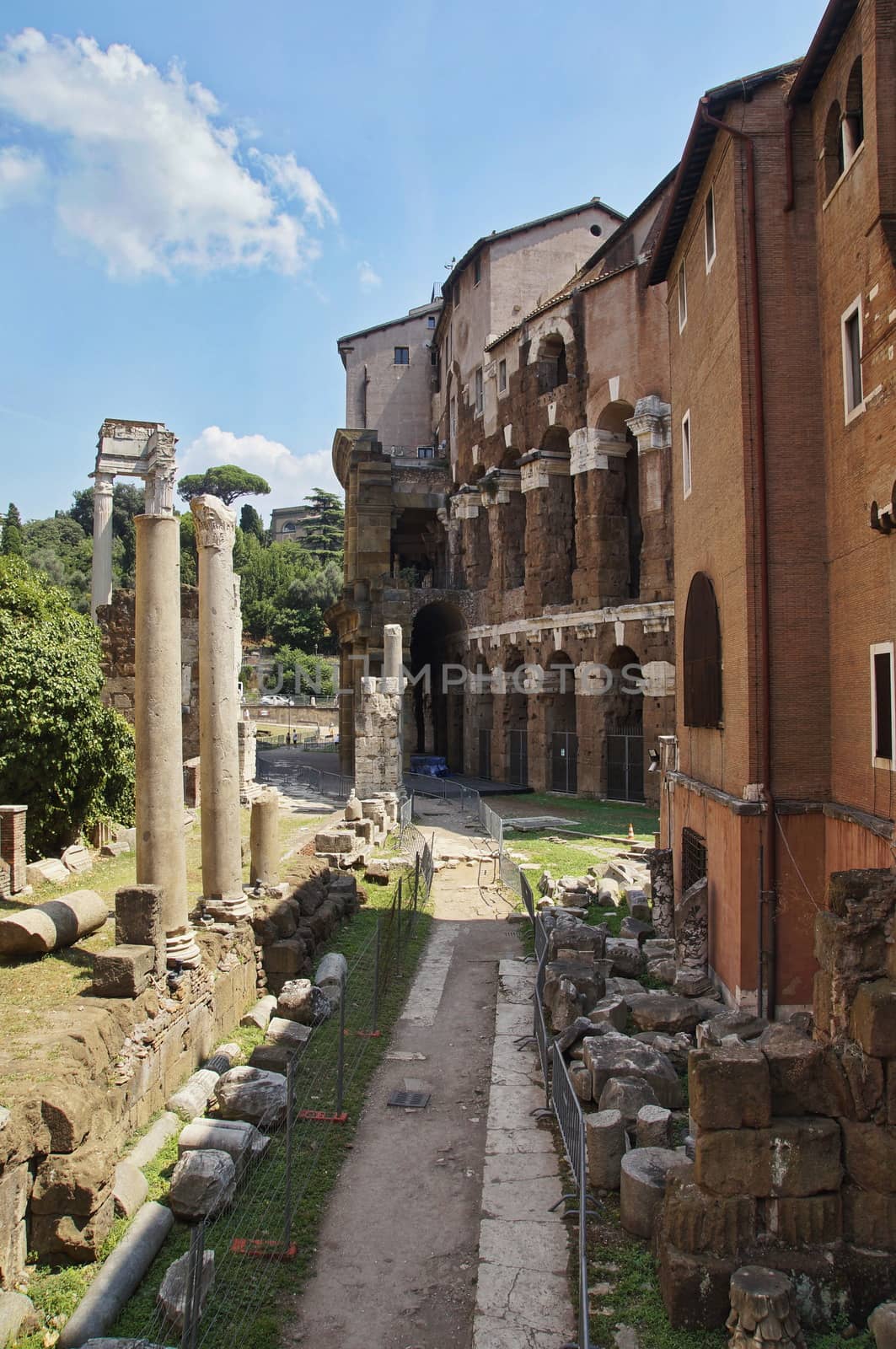 Photo of Marcello Theater and Temple of Apollo Medicus Sosianus, view from Via del Teatro di Marcello, Rome, Italy