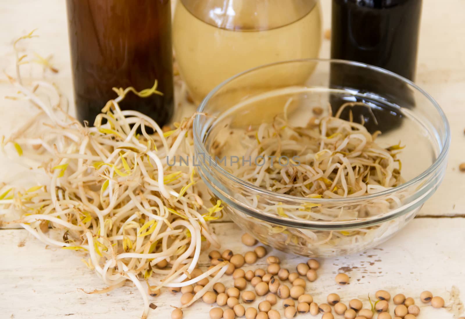 preparation of pickled soybeans in vinegar and with sauce
