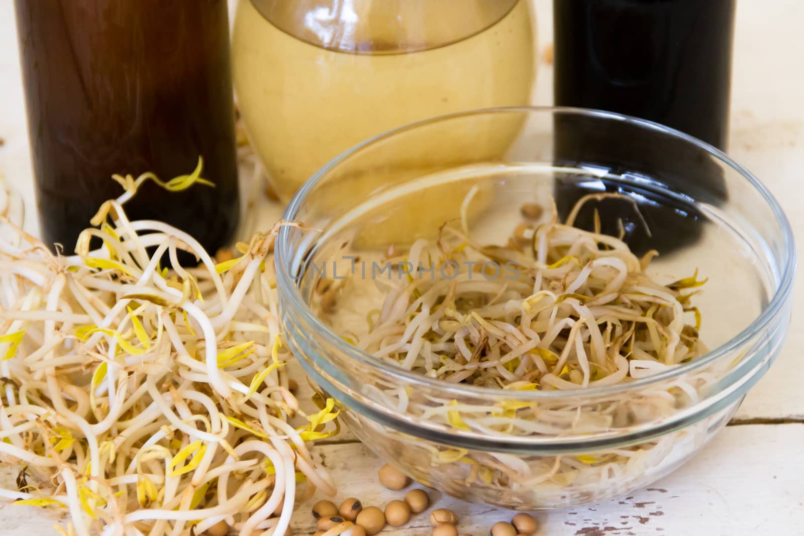 preparation of pickled soybeans in vinegar and with sauce