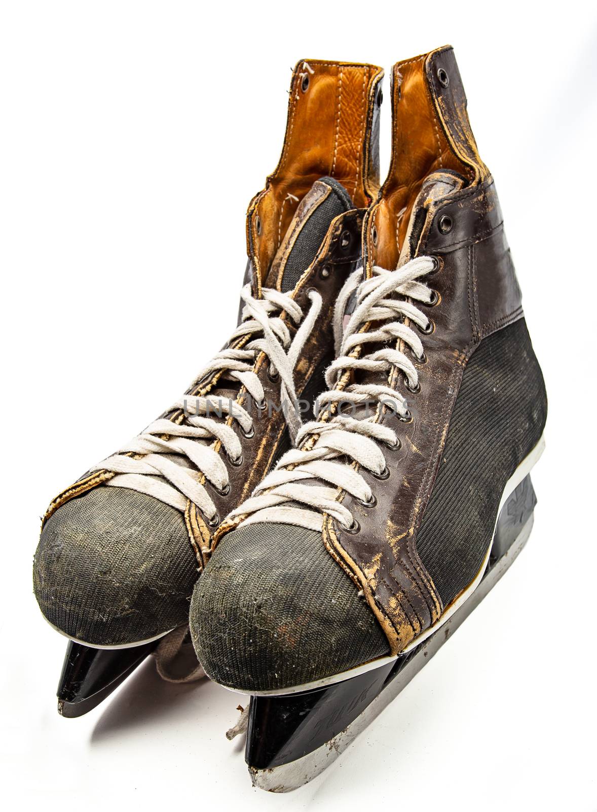Vintage leather skate by mypstudio