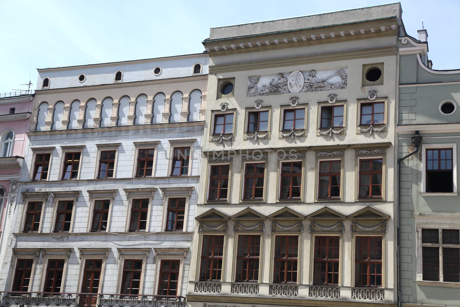  old building in Krakow by sagasan