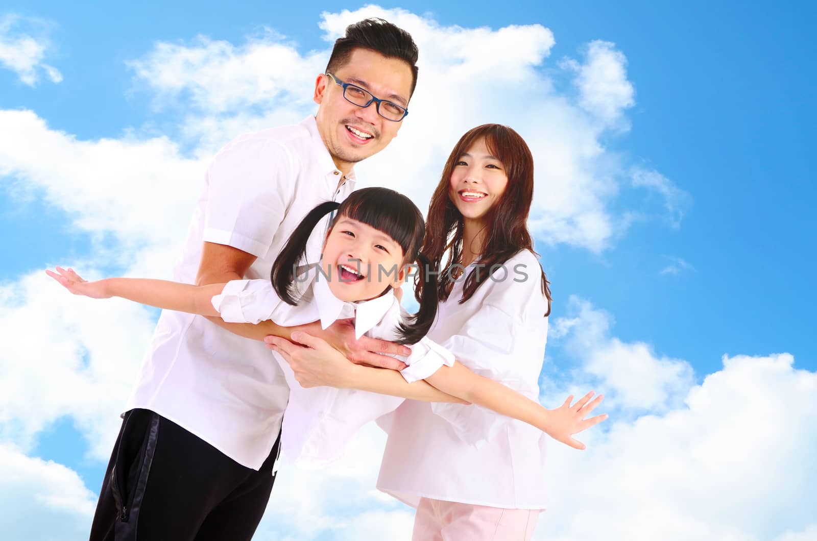 Portrait of a happy asian family