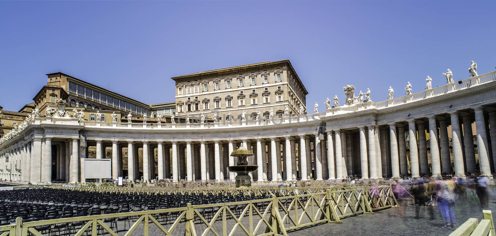 St. Peter's Squar, Vatican, Rome by deyan_georgiev