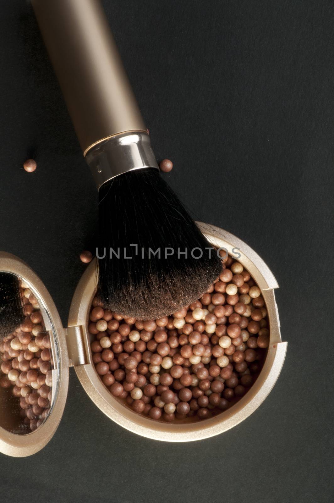 Make up Brush and pearls by deyan_georgiev
