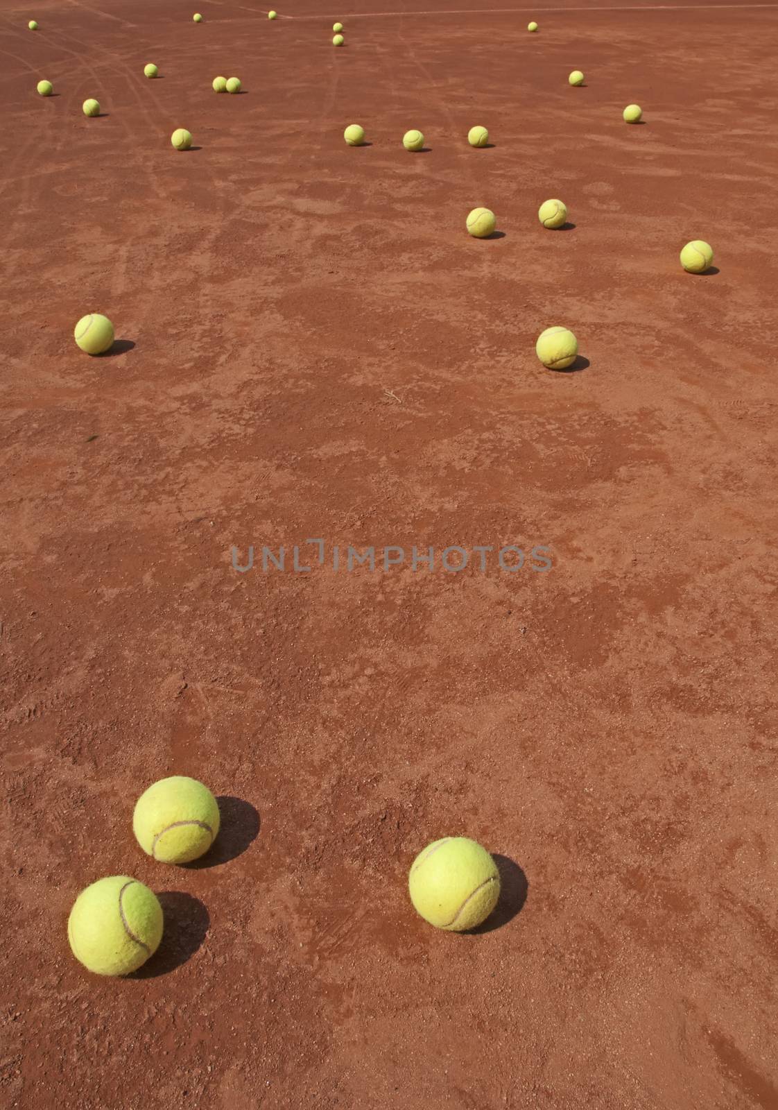 Tennis balls by deyan_georgiev