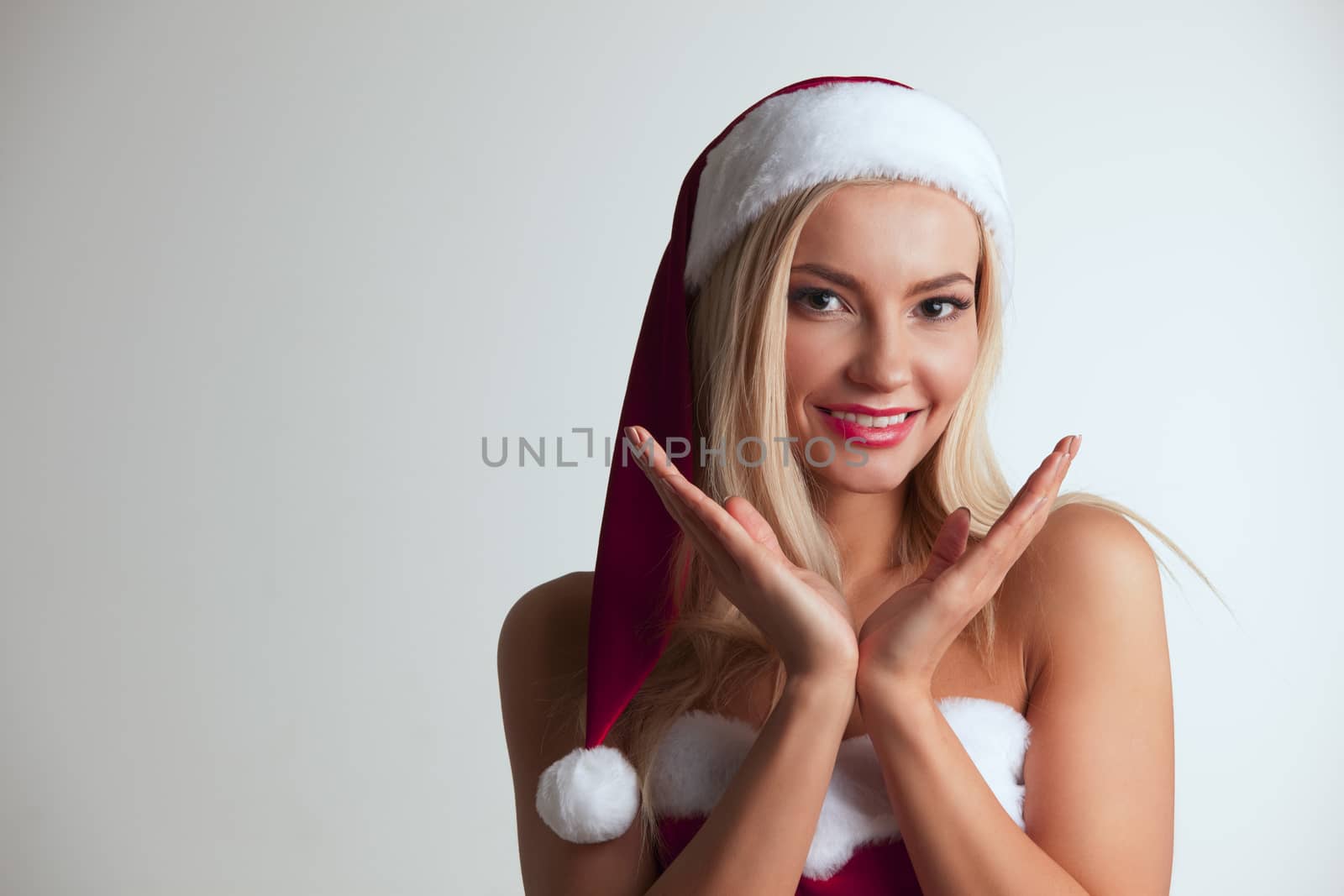 Santa claus girl by ALotOfPeople