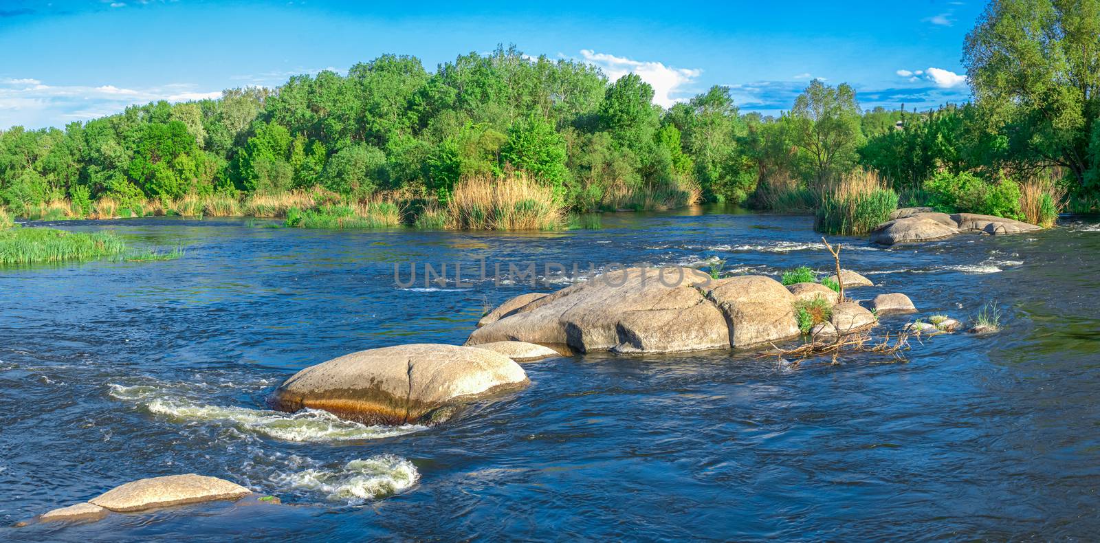 Spill of the Southern Bug River in the village of Migiya, Ukrain by Multipedia