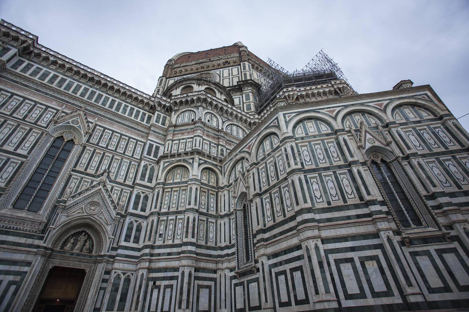 Detail of the Cathedral of Florence taken on a cloudy day with the light that enhances the colors