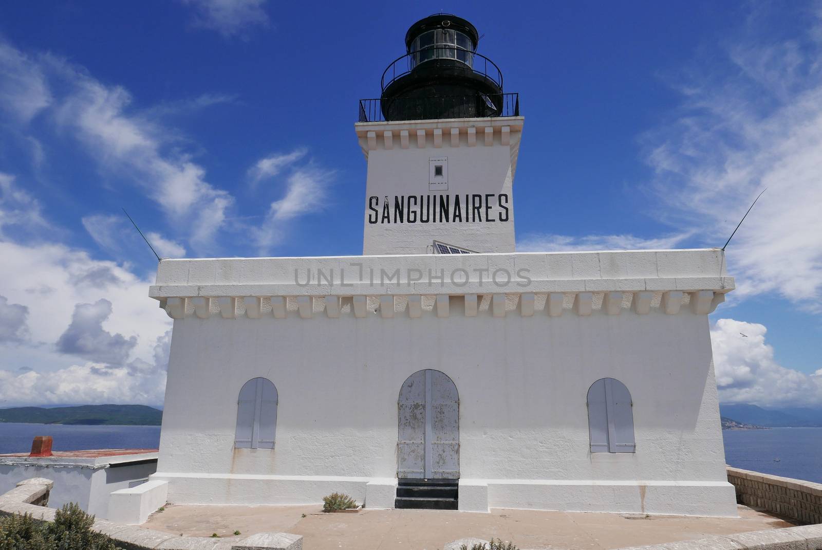 Holidays in southern Corsica.
Discovery of the Sanguinaires Islands, next to the city of Ajaccio