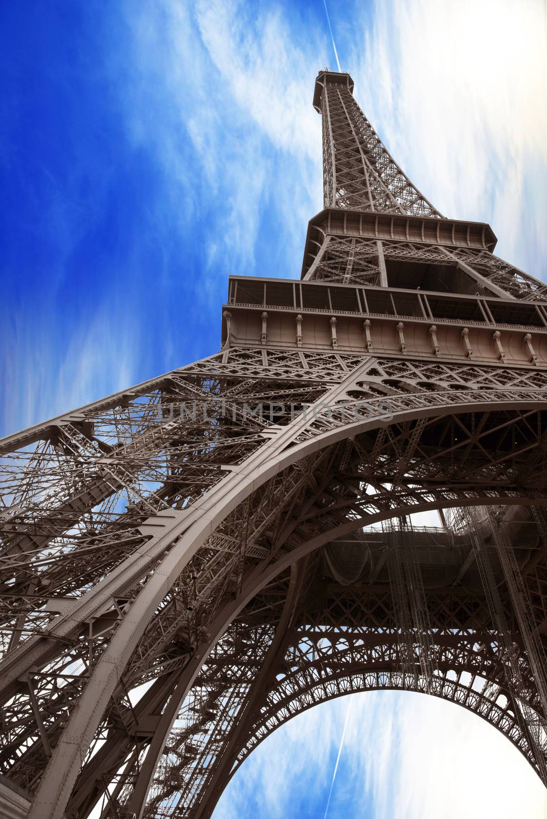 landscape of the Eiffel Tower in Paris