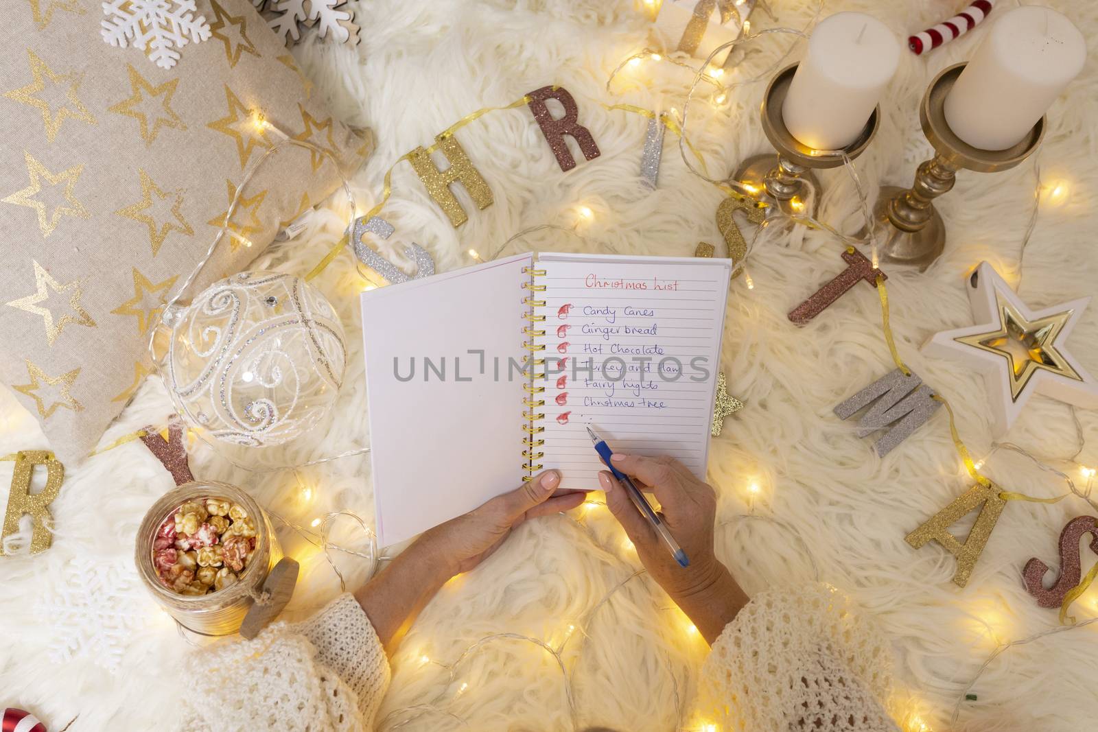 Write your Christmas List by lovleah