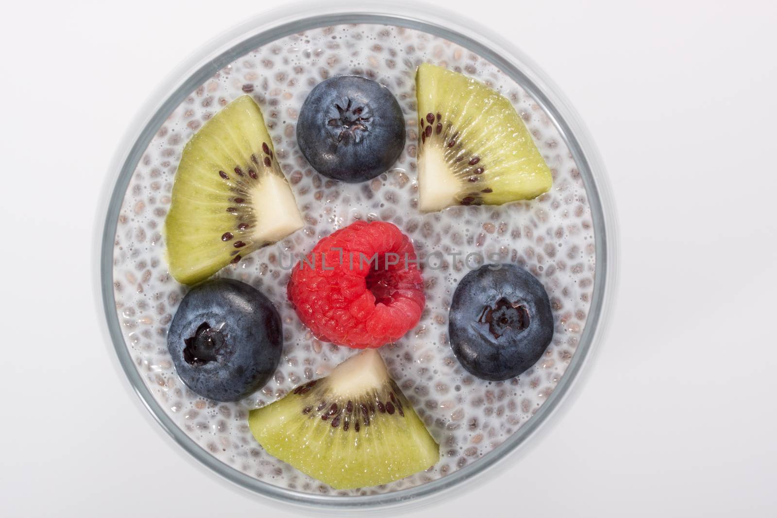 Chia poudding healthy breakfast with fresh fruits by lanalanglois