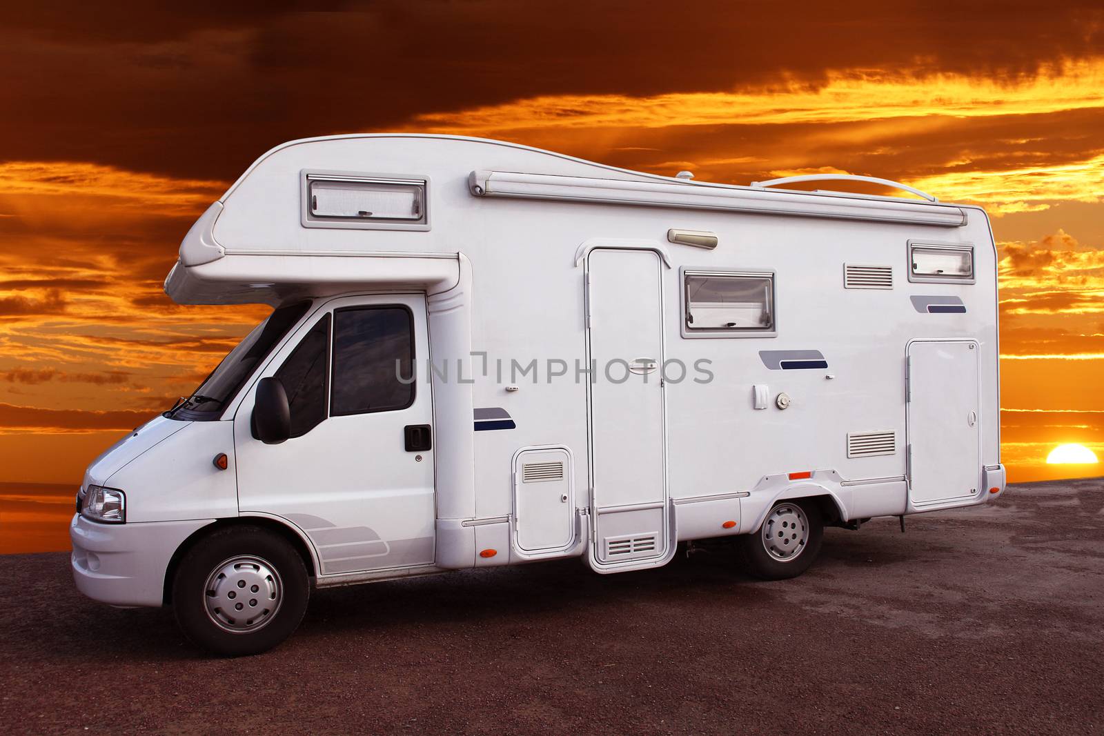 wonderful motorhome with fantastic sunset view