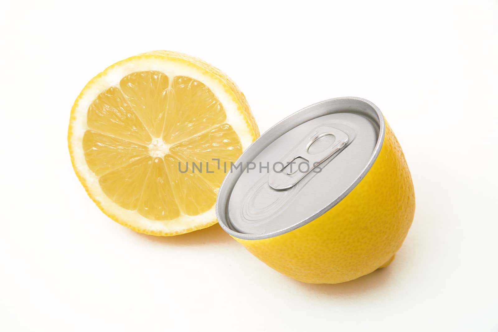 juice of lemon in tin on white background