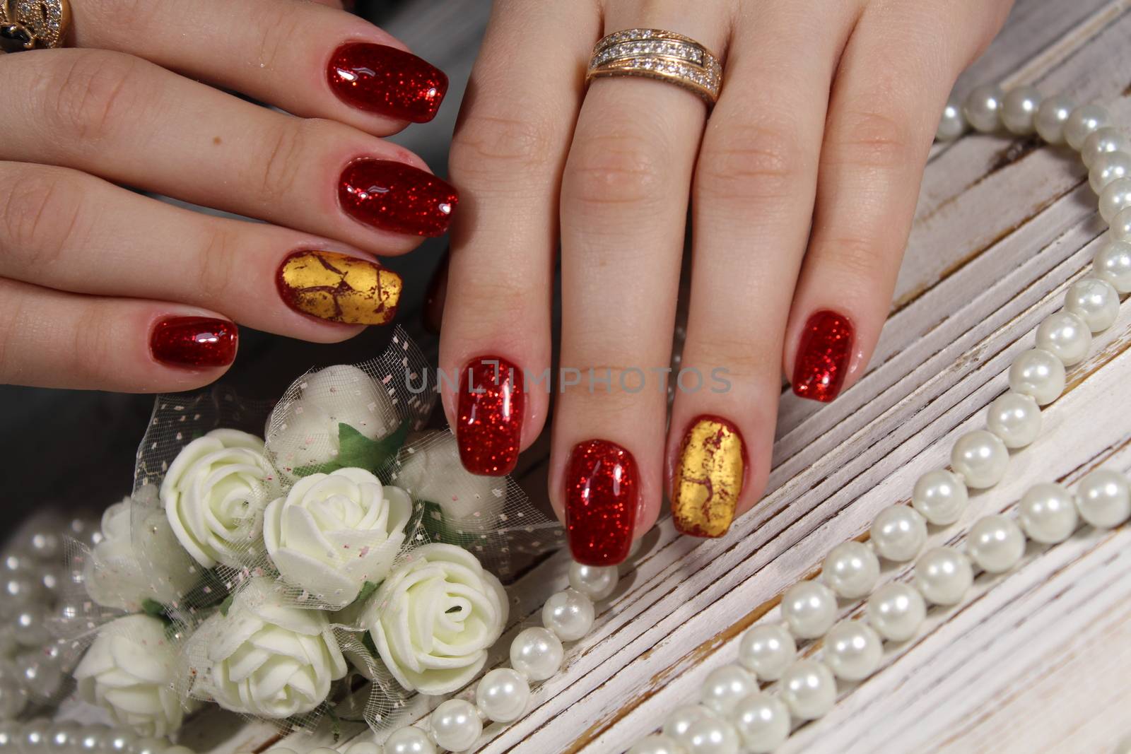 Fashionable design of manicure on beautiful pens